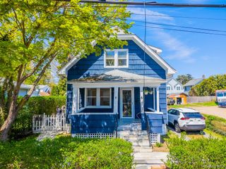 6 Littleworth Lane, Sea Cliff, NY 11579