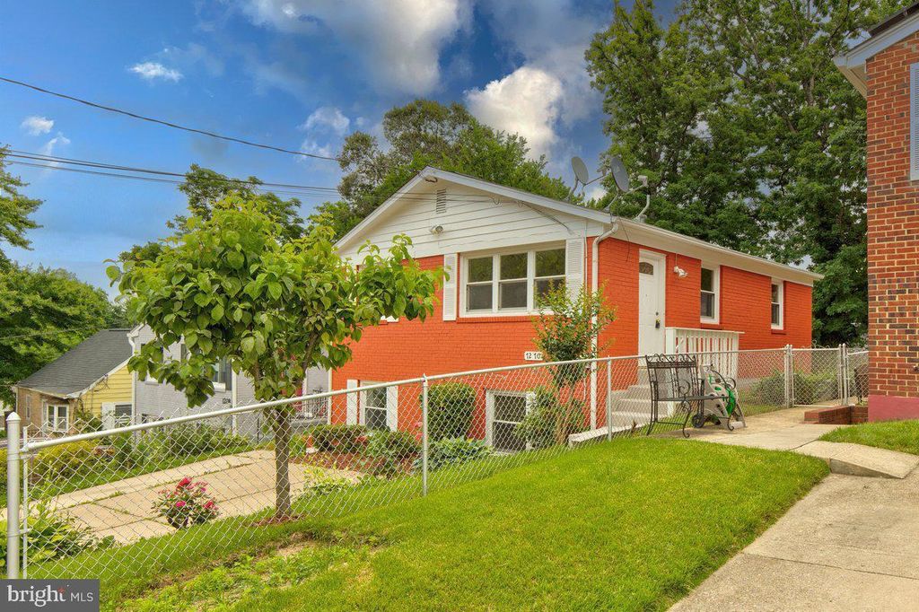 1210 BALBOA AVE, Capitol Heights, MD 20743