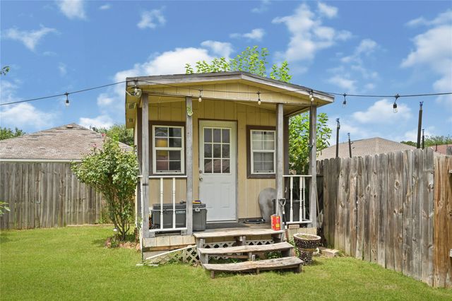12227 Kings Path Lane, Houston, TX 77044