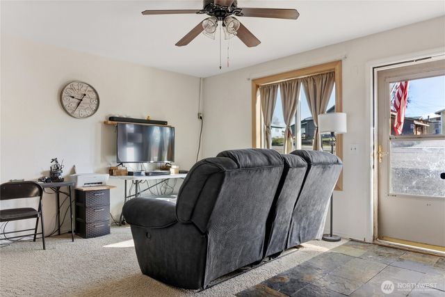 330 Edmonds Street, Omak, WA 98841