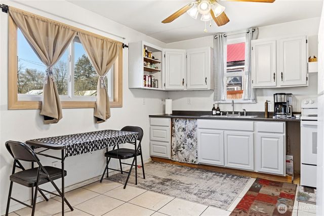 330 Edmonds Street, Omak, WA 98841