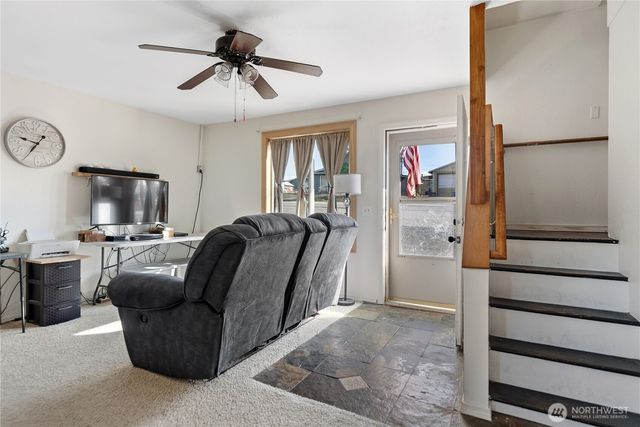 330 Edmonds Street, Omak, WA 98841