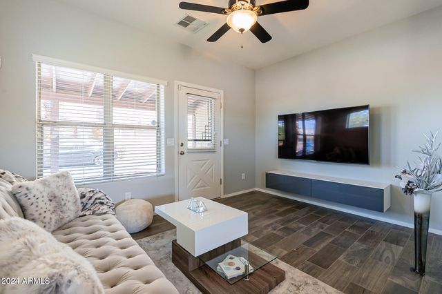 2929 N 37TH Street 14, Phoenix, AZ 85018