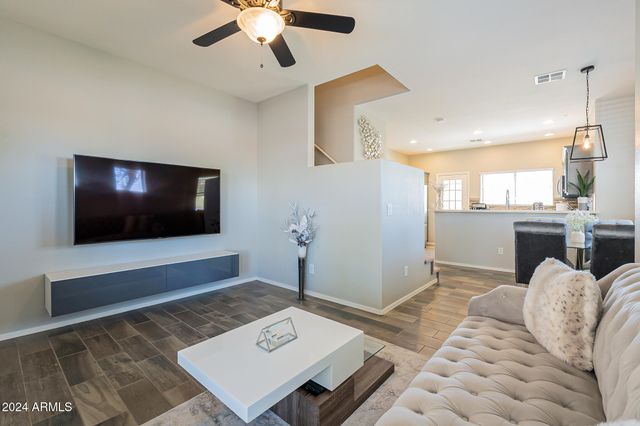 2929 N 37TH Street 14, Phoenix, AZ 85018