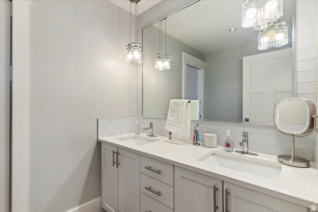 511 W 1400 N, Farmington, UT 84025