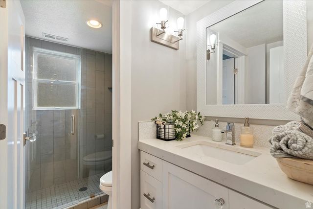 511 W 1400 N, Farmington, UT 84025