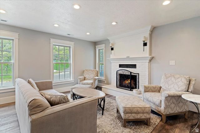 511 W 1400 N, Farmington, UT 84025