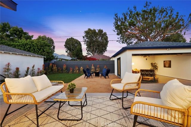 3806 Cherrywood, Los Angeles, CA 90008