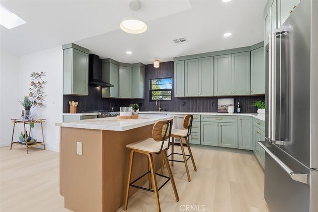 3806 Cherrywood, Los Angeles, CA 90008