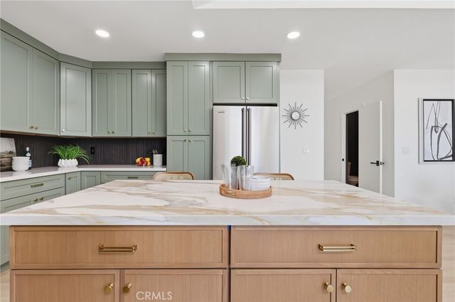 3806 Cherrywood, Los Angeles, CA 90008