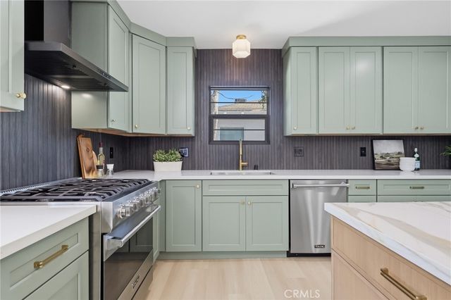 3806 Cherrywood, Los Angeles, CA 90008