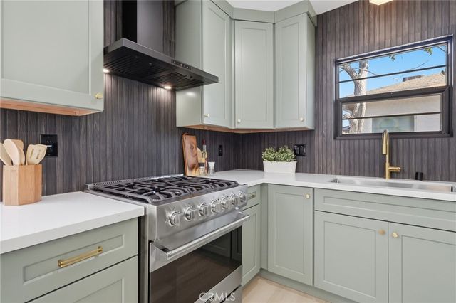 3806 Cherrywood, Los Angeles, CA 90008