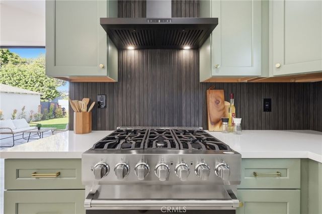 3806 Cherrywood, Los Angeles, CA 90008
