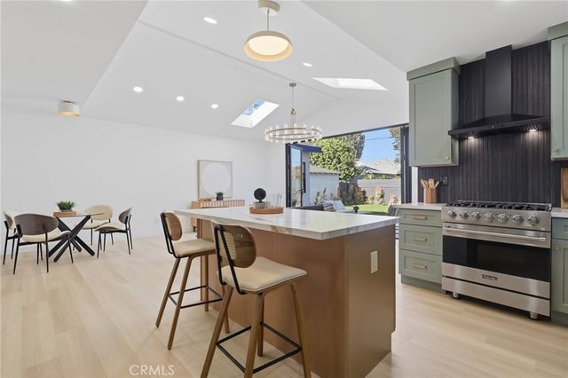 3806 Cherrywood, Los Angeles, CA 90008