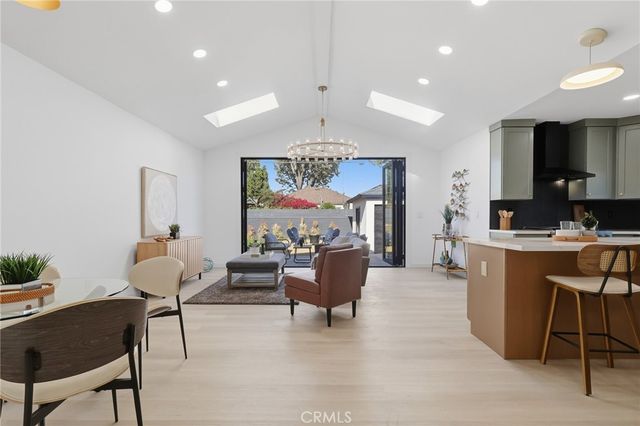 3806 Cherrywood, Los Angeles, CA 90008
