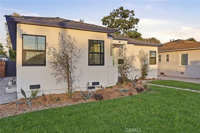 3806 Cherrywood, Los Angeles, CA 90008