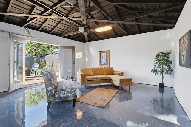 3806 Cherrywood, Los Angeles, CA 90008
