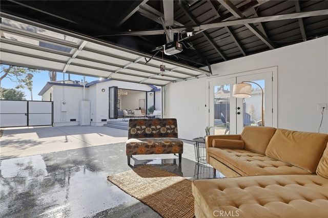 3806 Cherrywood, Los Angeles, CA 90008