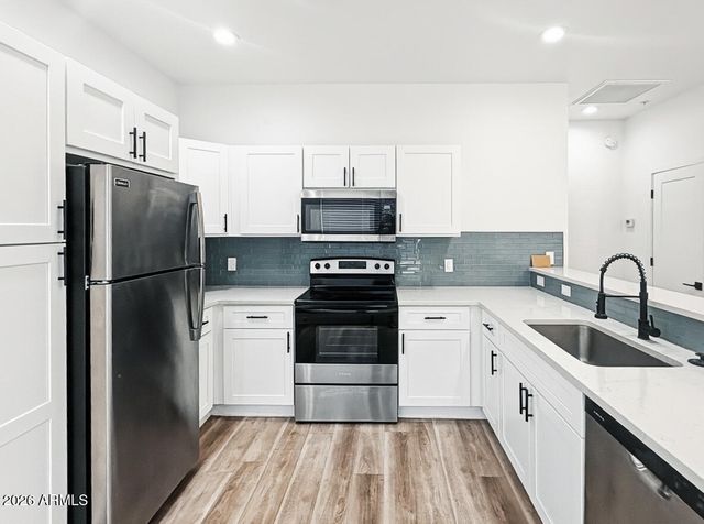 4202 N 10TH Street 4, Phoenix, AZ 85014
