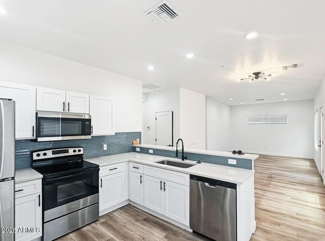 4202 N 10TH Street 4, Phoenix, AZ 85014
