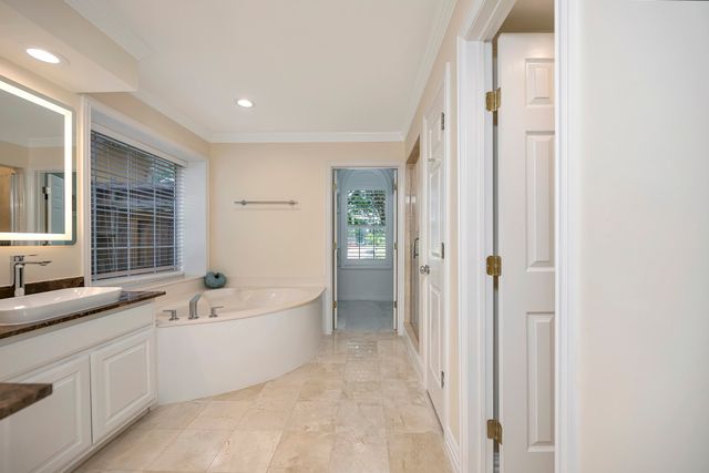 6214 Tiffany Oaks Lane, Arlington, TX 76016