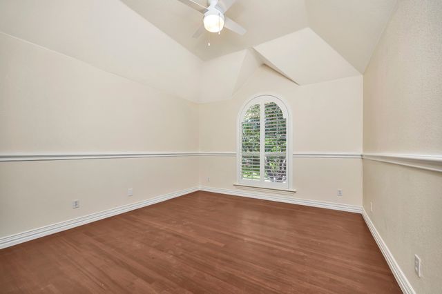 6214 Tiffany Oaks Lane, Arlington, TX 76016