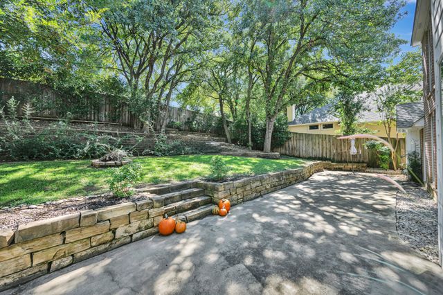 6214 Tiffany Oaks Lane, Arlington, TX 76016