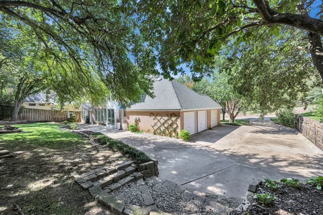 6214 Tiffany Oaks Lane, Arlington, TX 76016