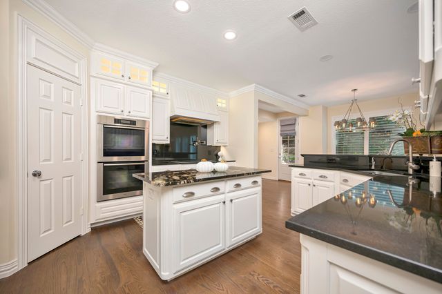 6214 Tiffany Oaks Lane, Arlington, TX 76016