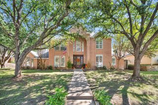 6214 Tiffany Oaks Lane, Arlington, TX 76016