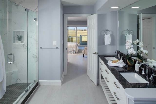 42 Cliffside Drive 42, Plymouth, MA 02360