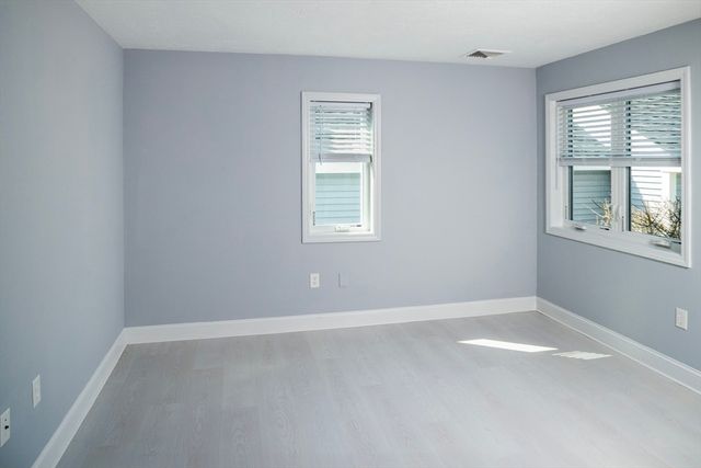 42 Cliffside Drive 42, Plymouth, MA 02360