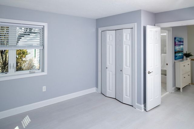 42 Cliffside Drive 42, Plymouth, MA 02360