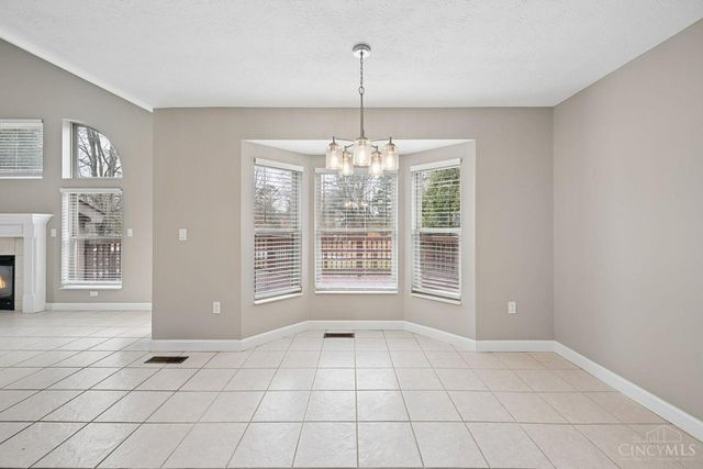 3653 Legend Oaks Drive, Amelia, OH 45102