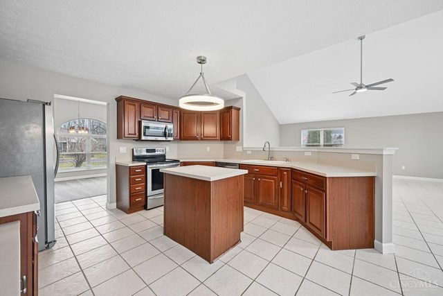 3653 Legend Oaks Drive, Amelia, OH 45102