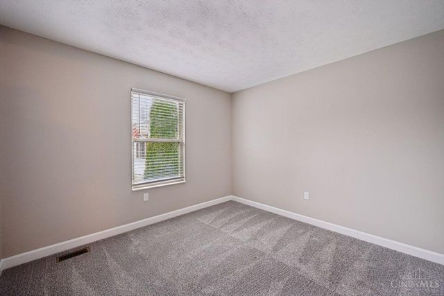 3653 Legend Oaks Drive, Amelia, OH 45102