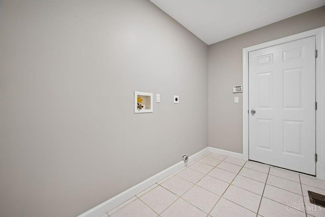 3653 Legend Oaks Drive, Amelia, OH 45102