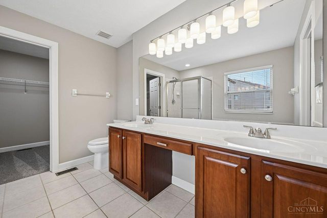 3653 Legend Oaks Drive, Amelia, OH 45102