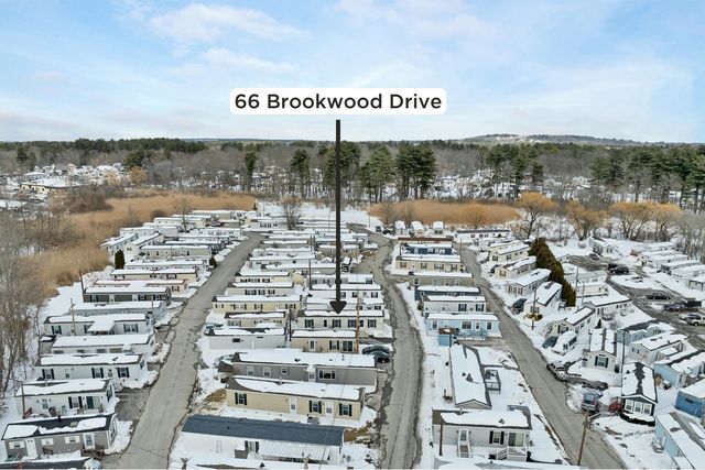 66 Brookwood Drive, Salem, NH 03079