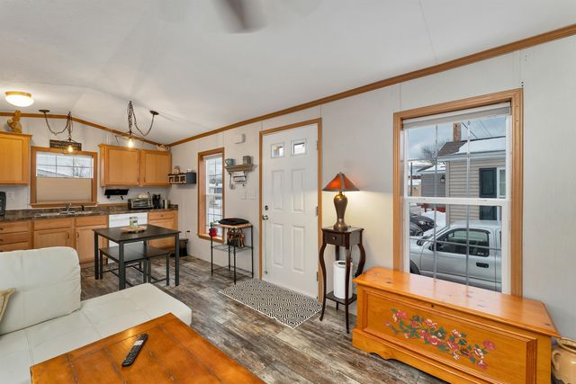 66 Brookwood Drive, Salem, NH 03079