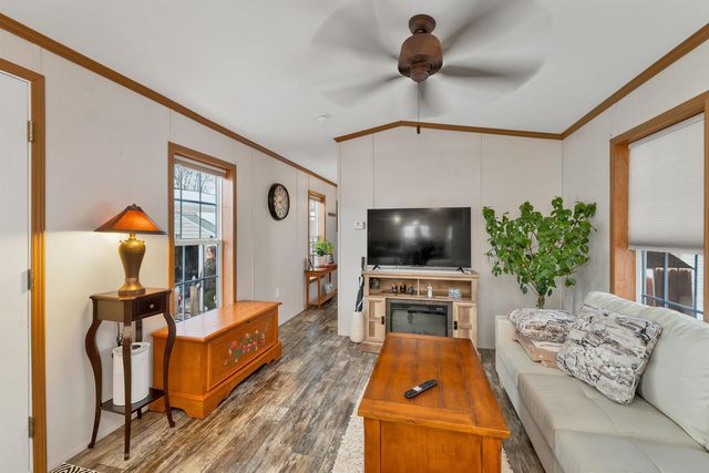 66 Brookwood Drive, Salem, NH 03079