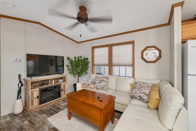 66 Brookwood Drive, Salem, NH 03079