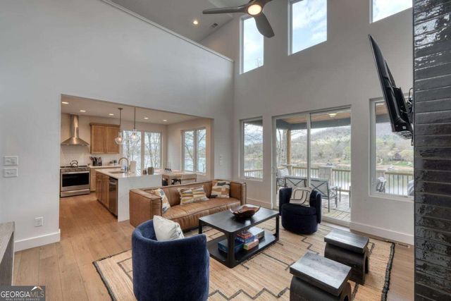 161 Windjammer Drive, Hiawassee, GA 30546
