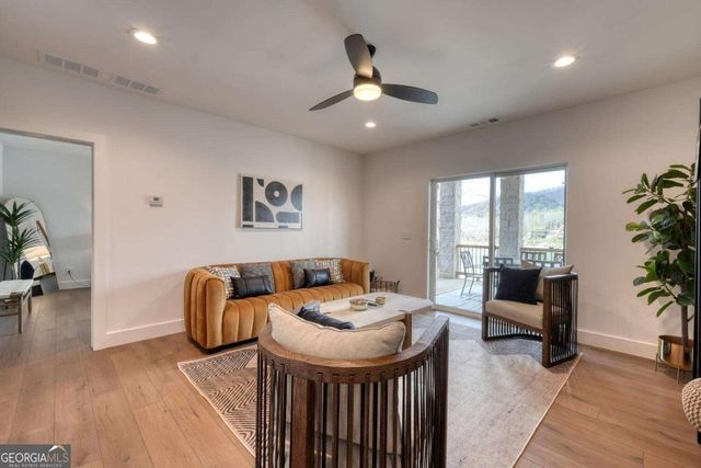 161 Windjammer Drive, Hiawassee, GA 30546