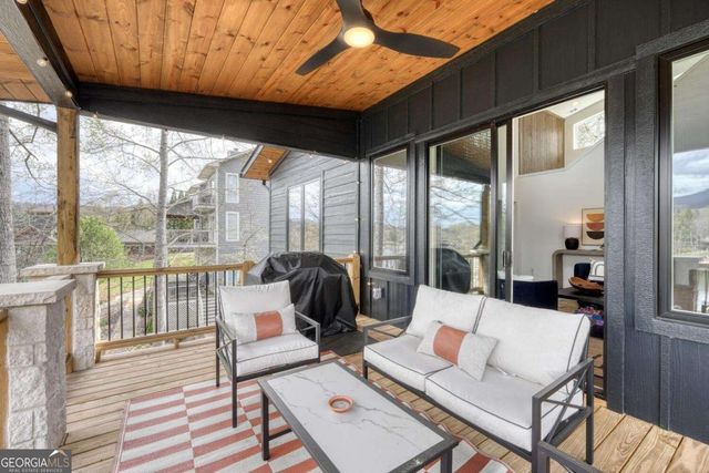161 Windjammer Drive, Hiawassee, GA 30546