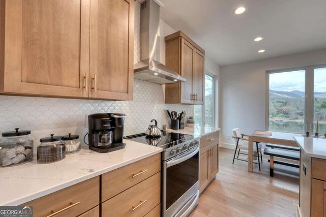 161 Windjammer Drive, Hiawassee, GA 30546