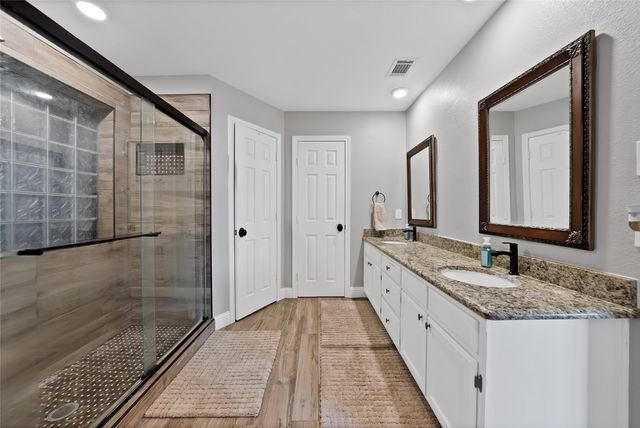 3840 Devonaire Drive, Fort Worth, TX 76008
