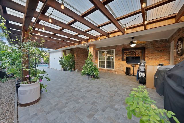 3840 Devonaire Drive, Fort Worth, TX 76008