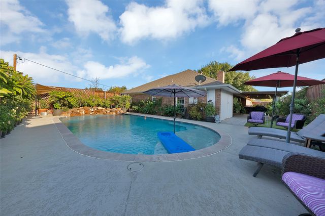 3840 Devonaire Drive, Fort Worth, TX 76008