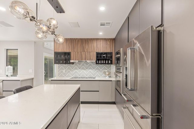 1505 E Estrid Avenue, Phoenix, AZ 85022
